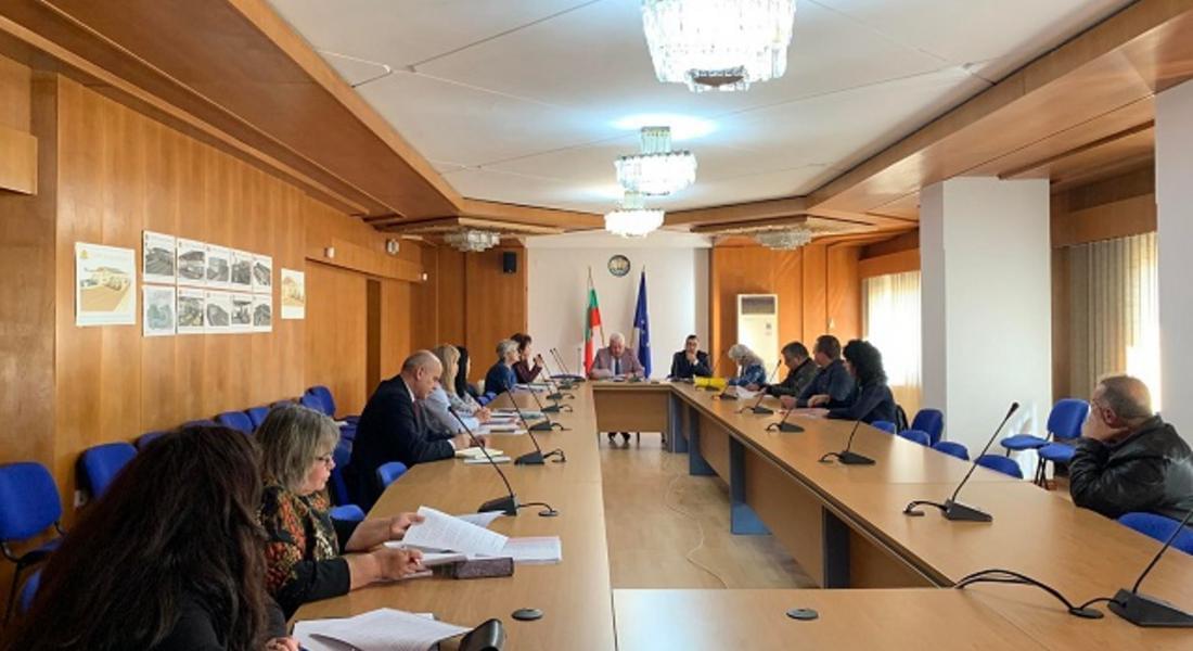 Минимум 52 аптеки, включително 3 денонощни, са необходими в област Смолян, според становището за Областна аптечна карта