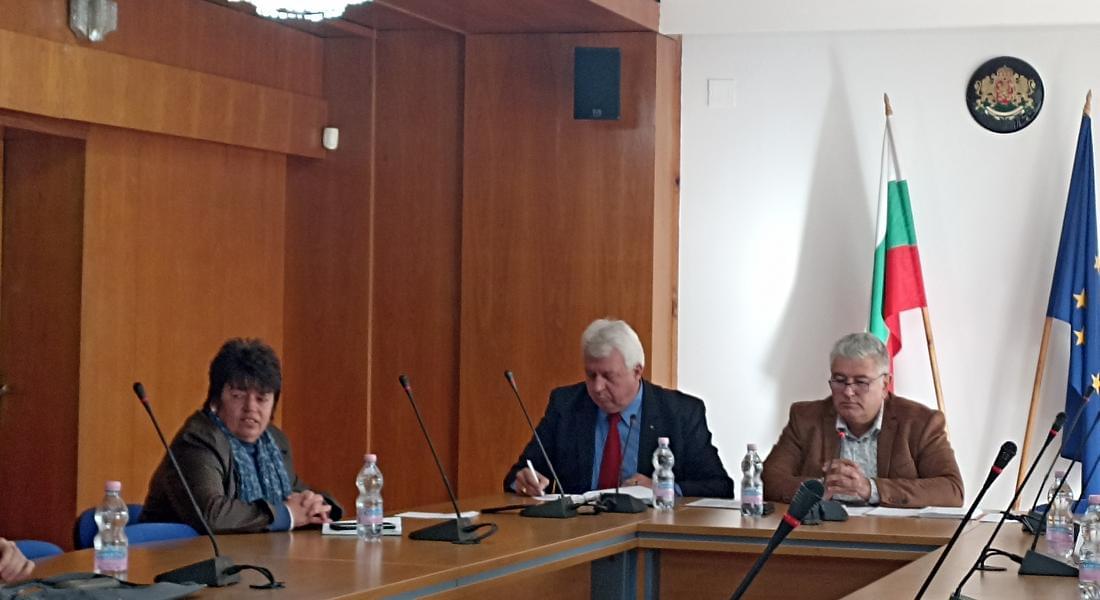 ВиК ще санкционира фирмите за забавяне на асфалтирането на разкопаните по Водния цикъл улици