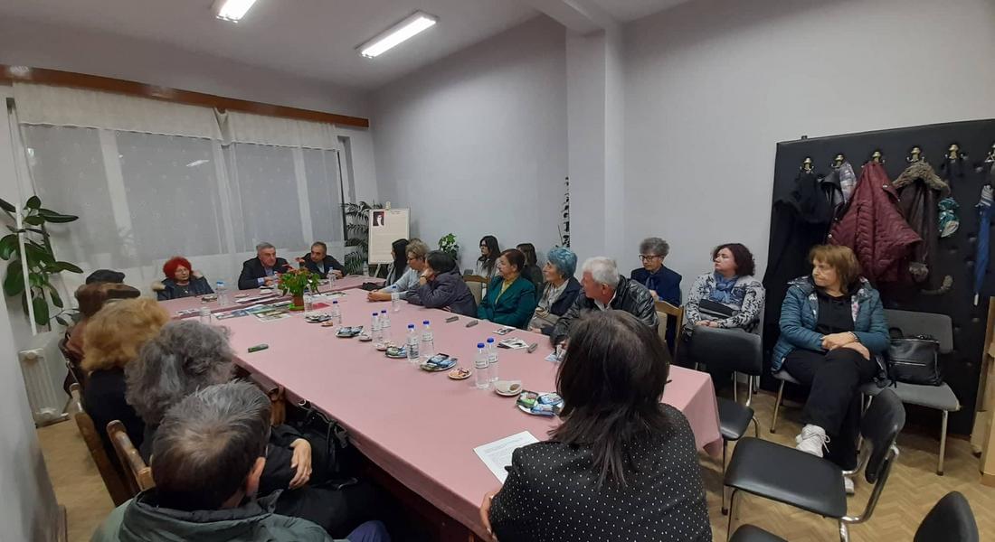 Възпоменателна вечер, посветена на Дора Василева!