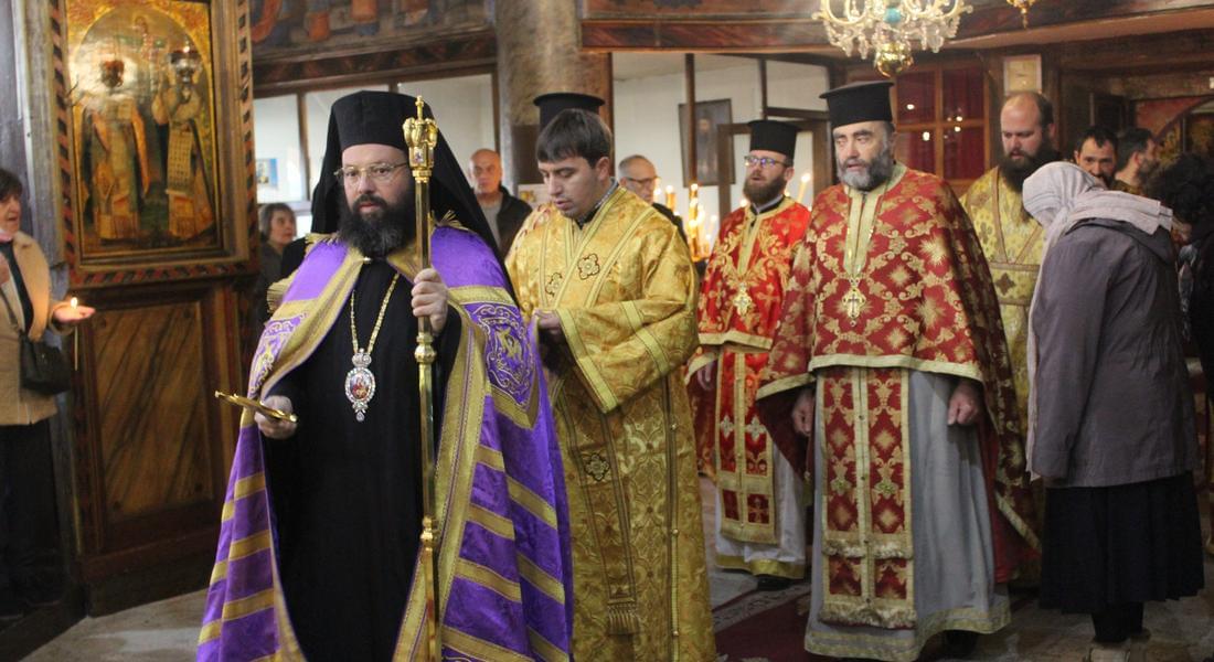 Празника на св. Първомъченик и архидякон Стефан /Стефановден/ бе отпразнуван тържествено в храм „Св. вмчца Неделя”- Смолян, кв. Райково