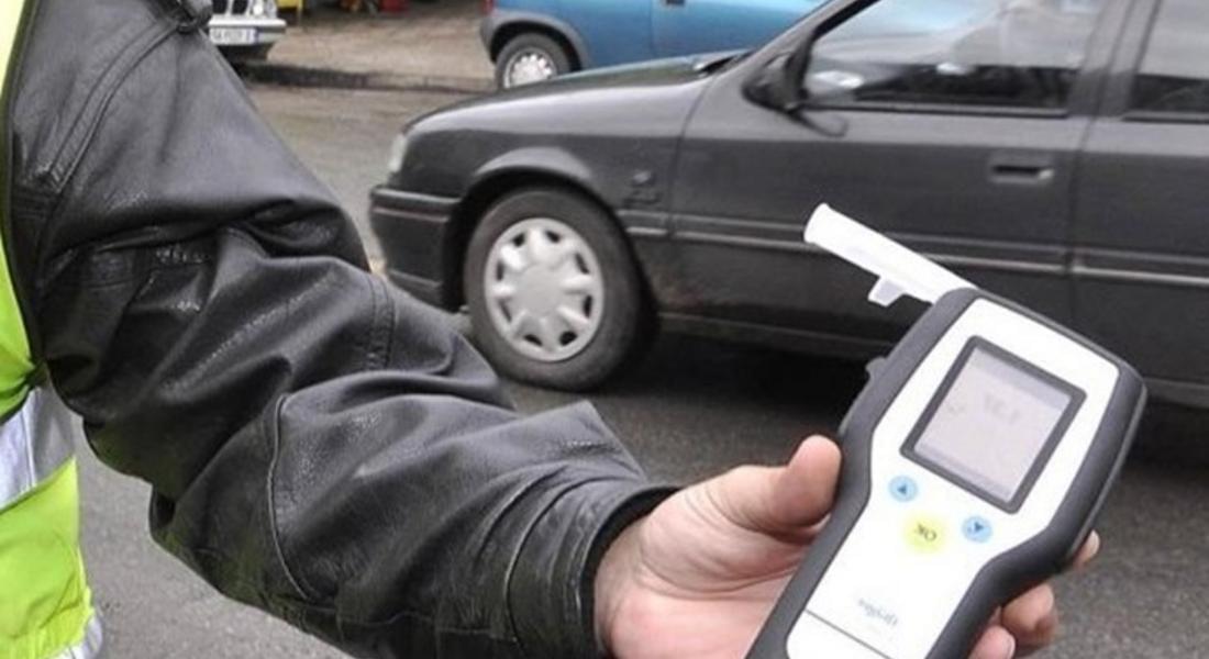 48-годишен се блъсна в паркиран автомобил, шофирал след употреба на алкохол 