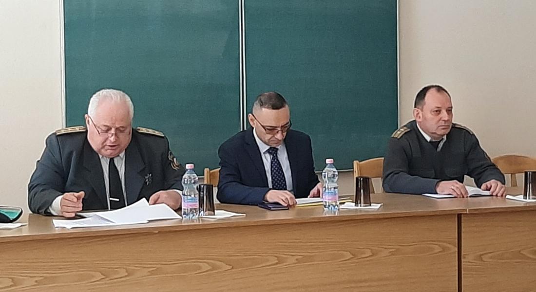 Наградиха началникът на пожарната в Мадан Румен Дамянов за професионализъм и високи резултати в служебната дейност