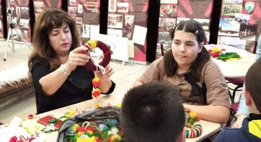 УЧЕНИЦИ ИЗРАБОТВАХА МАРТЕНИЧКИ В МУЗЕЯ