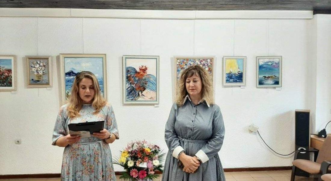 ПЪРВАТА САМОСТОЯТЕЛНА ИЗЛОЖБА „СВЕТОВЕ С ЦВЕТОВЕ“ НА ДАНИЕЛА СЛАВОВА БЕШЕ ОТКРИТА В КДК -СМОЛЯН