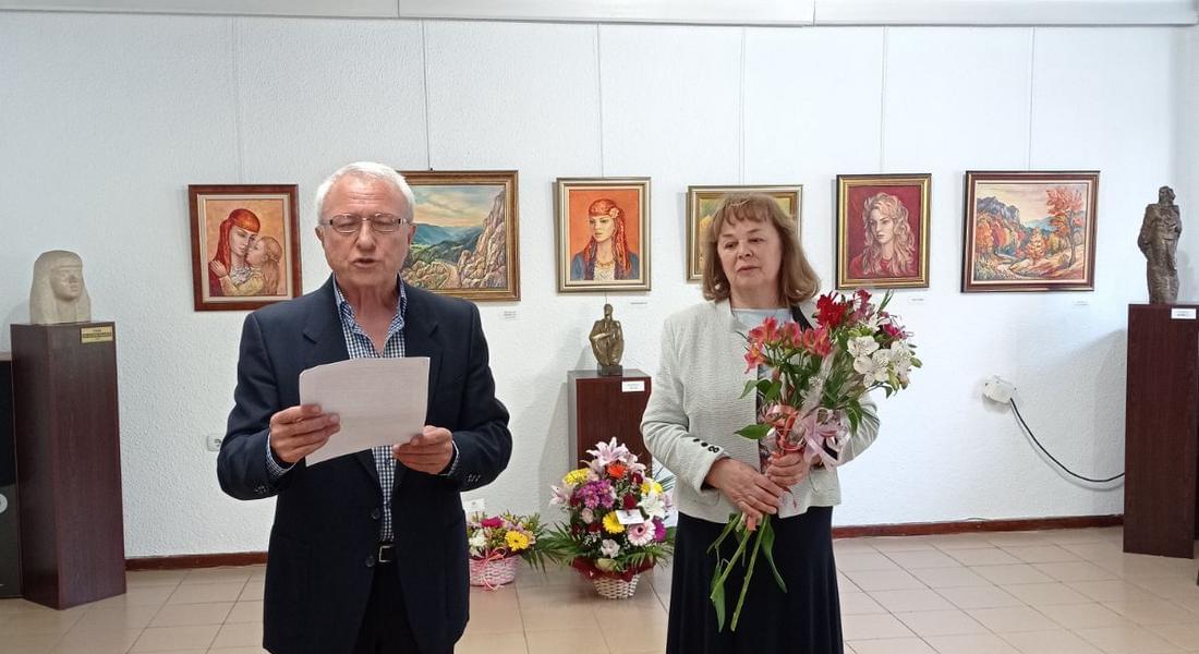 Юбилейна изложба представи в КДК Елка Василева-Пашалиева
