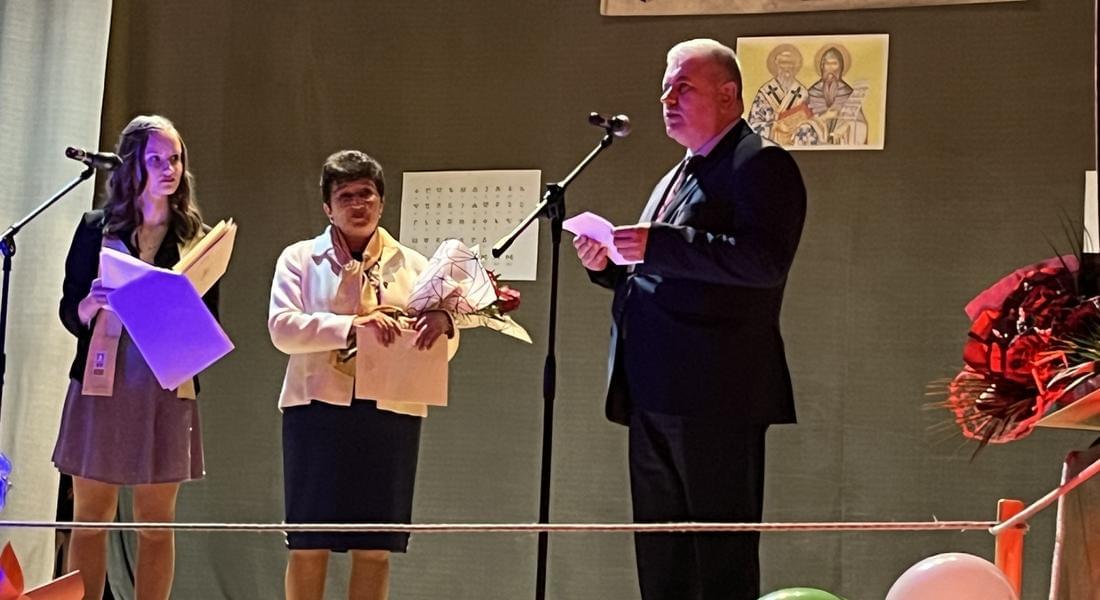 С тържествен концерт и богата празнична програма СУ„Св. Св. Кирил и Методий“ - гр. Смолян отбеляза своята 167 годишнина и патронен празник