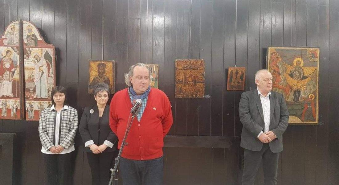КМЕТЪТ МЕЛЕМОВ ОТКРИ НЕОБИКНОВЕНАТА И ЦЕННА ИЗЛОЖБА „ХРИСТИНСКИ ЦЕННОСТИ“ НА ПЕТЪР ПИРОНКОВ