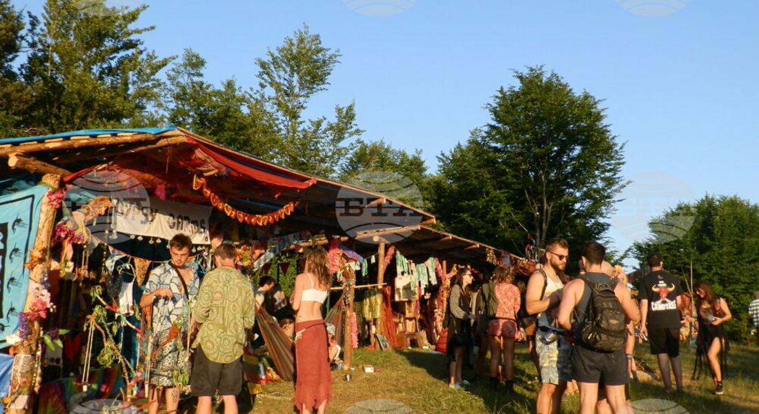 Публика от цял свят пристига в Полковник Серафимово за фестивала Meadows In The Mountains