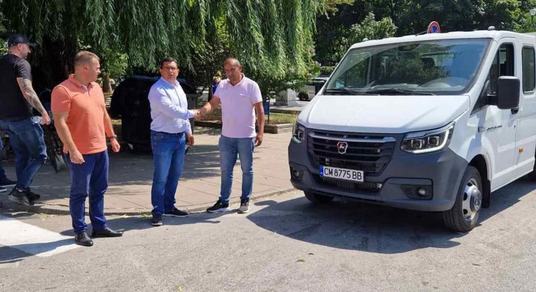 Община Девин закупи нов товарен автомобил – самосвал 