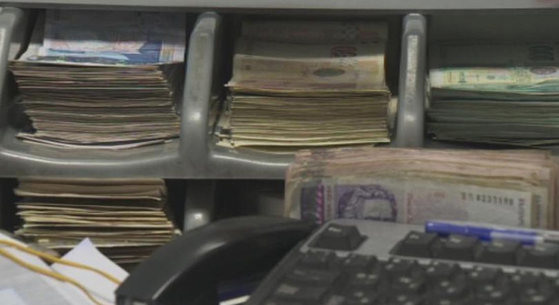   От 1 септември банките ще обслужват безплатно по една сметка на физически лица за основни операции