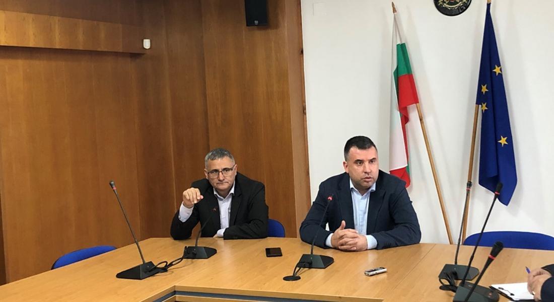 Областният управител Захари Сираков настоява за предприемане на трайни законови мерки за обезопасяване на инфраструктурните обекти в региона