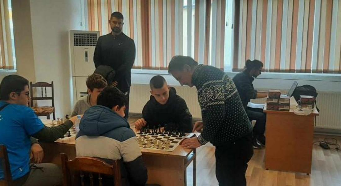 С турнира по шахмат приключи общинският етап от Ученическите игри 2023/24г.