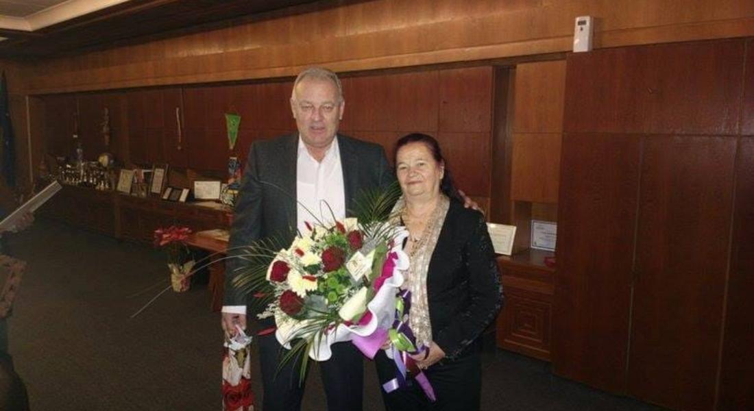 Честит и благословен рожден ден на космическата Валя Балканска!