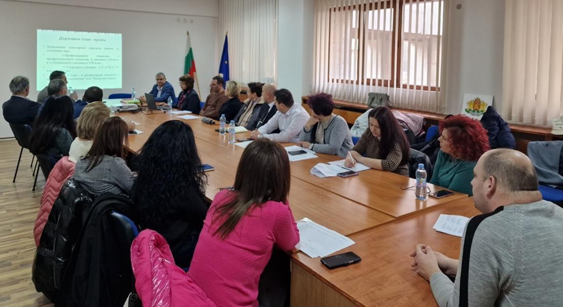 Приеха предложението за държавен план-прием за учебната 2024/2025 година