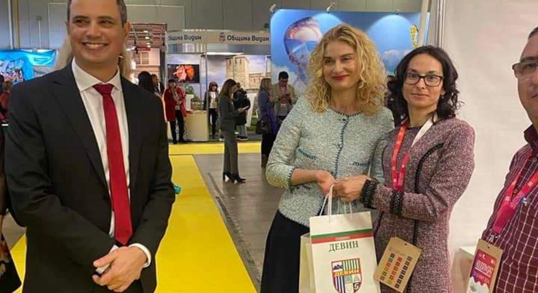 Щанд на Община Девин предизвика голям интерес на туристическото изложение Ваканция и СПА Експо 2024