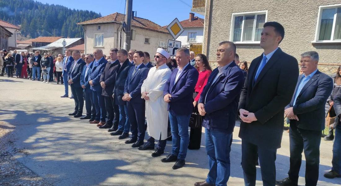 В Барутин почетоха паметта на жертвите на възродителния процес