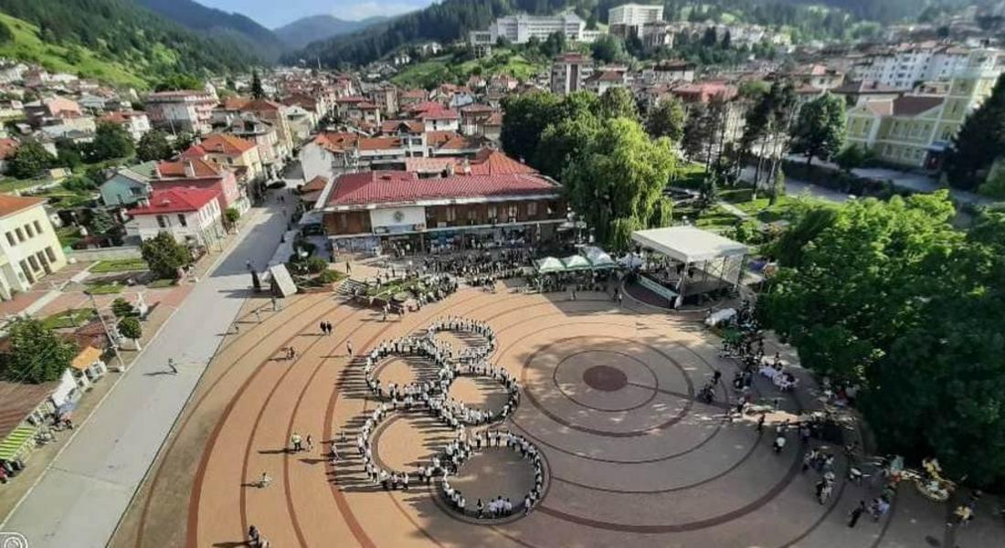 Хоро в пет кръга ще се извие в Чепеларе на 11 май