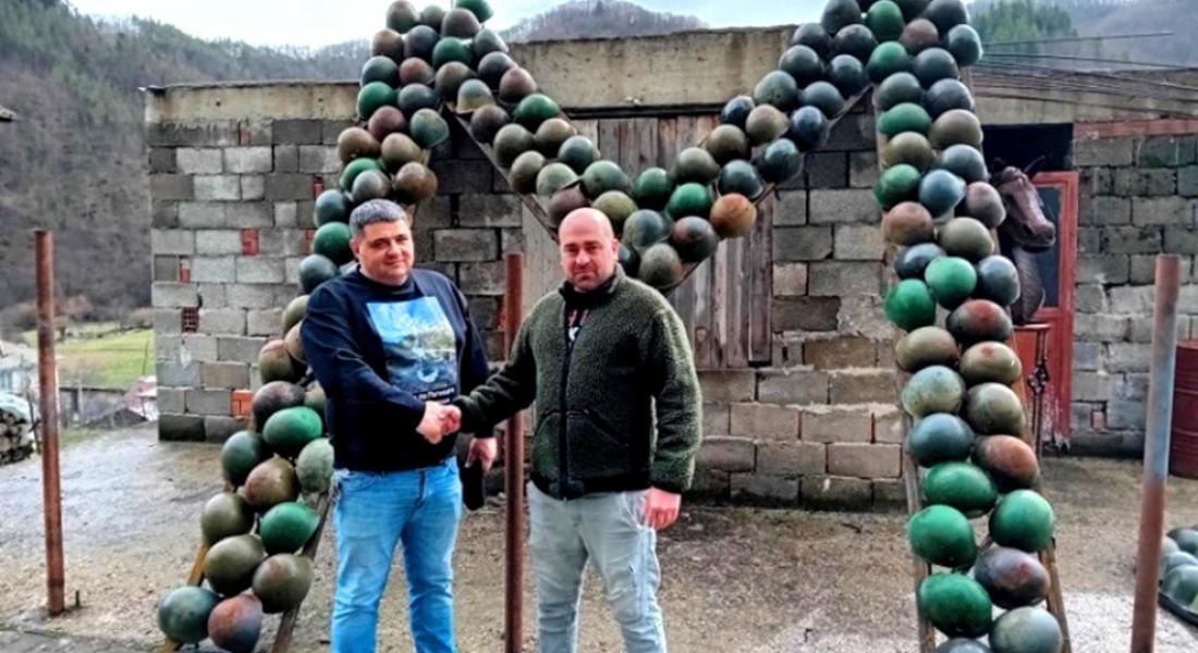 Чепеларското осело Забърдо с голямо послание за мир по света