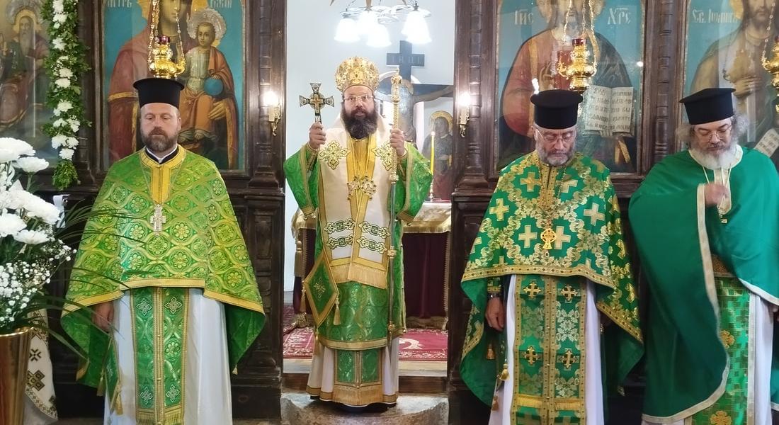 Храм „Св. Дух” в Смолян чества тържествено своя празник