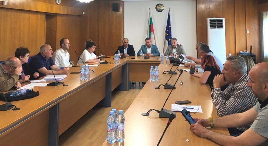 Изпълняват се поетите ангажименти за осигуряване на пътна безопасност в квартал Устово