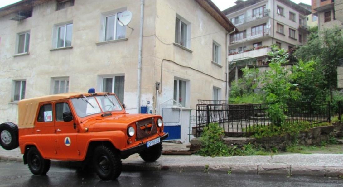 Лятна буря причини щети по улиците в Смолян 