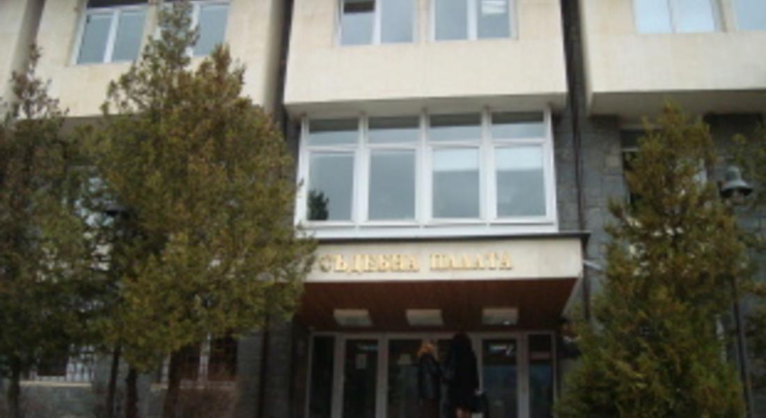 Глобиха побойник от Баните - псувал и удрял пред училище 