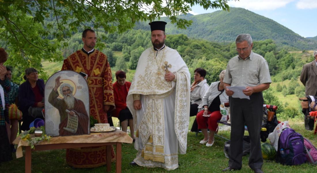 "Камбанен звън от новопостроената камбанария огласи с. Гудевица на Илинден"