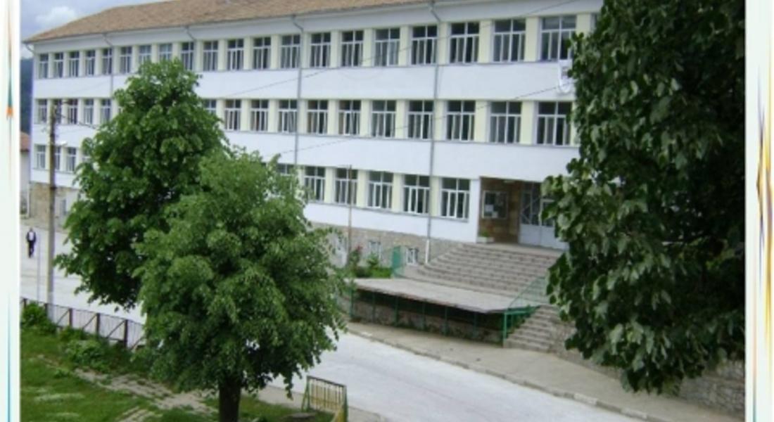 Училището в с.Върбина въвежда електронно обучение и виртуална класна стая