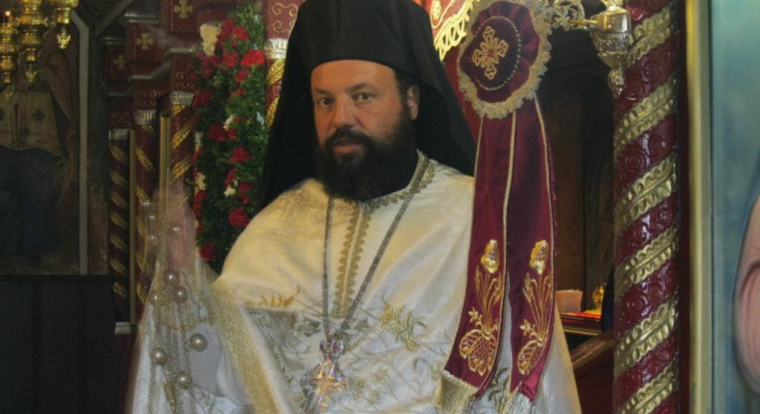 Благослов на архимандрит Висарион за Рождество Христово