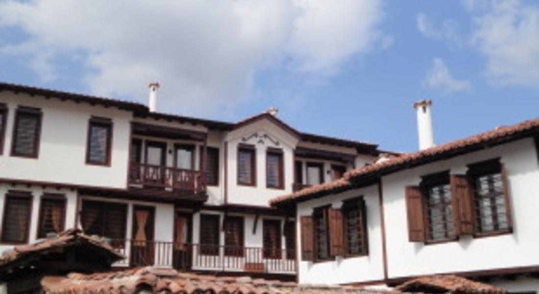 Реставрират старинни къщи в Златоград