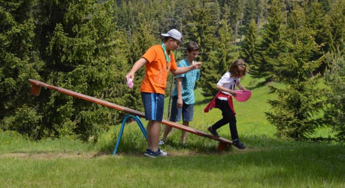 За Деня на детето клуб „Родопски скаут” реализира проект „Споделено детство“