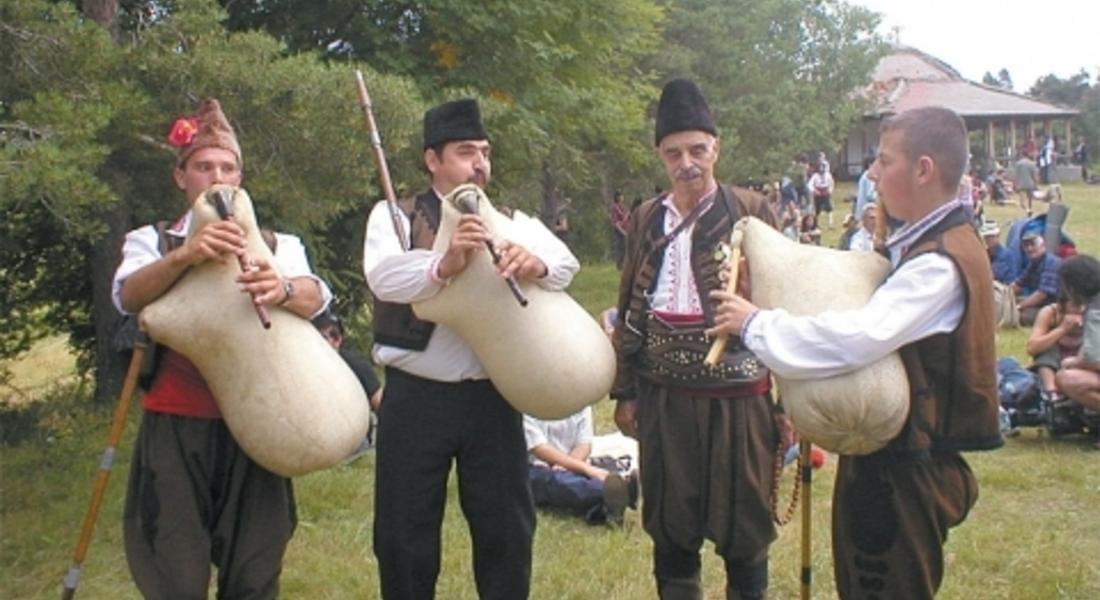   Почина гайдарят бай Тасо