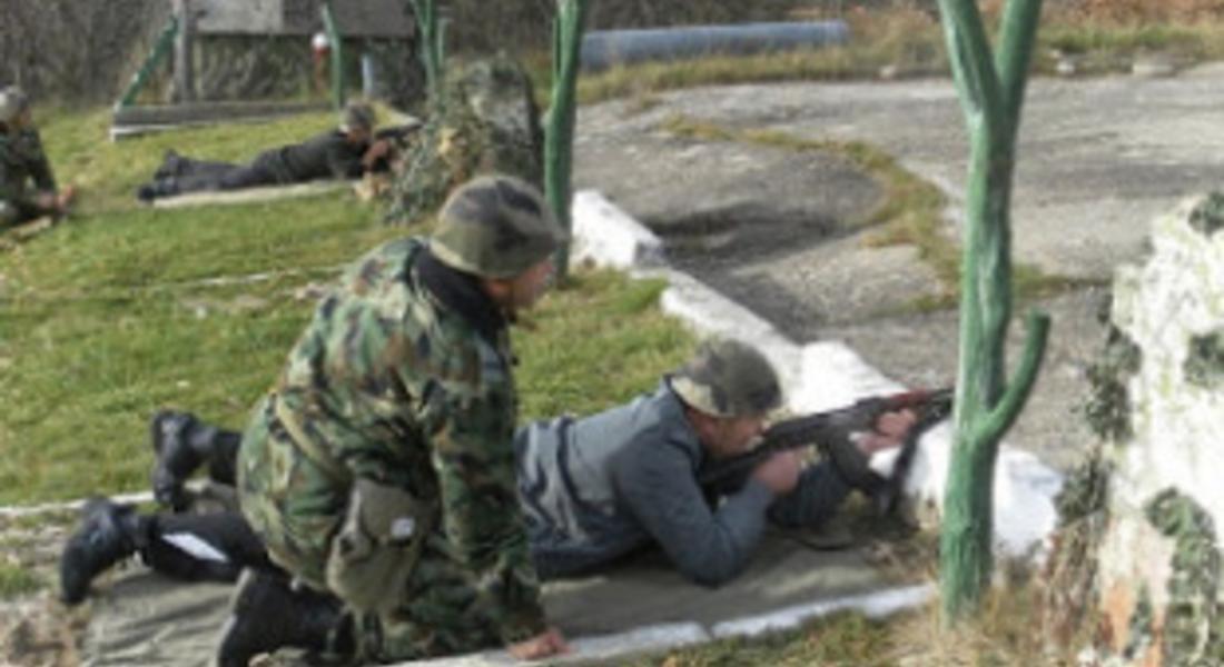 Военните ще провеждат планирани стрелби, хората да не навлизат в забранените зони