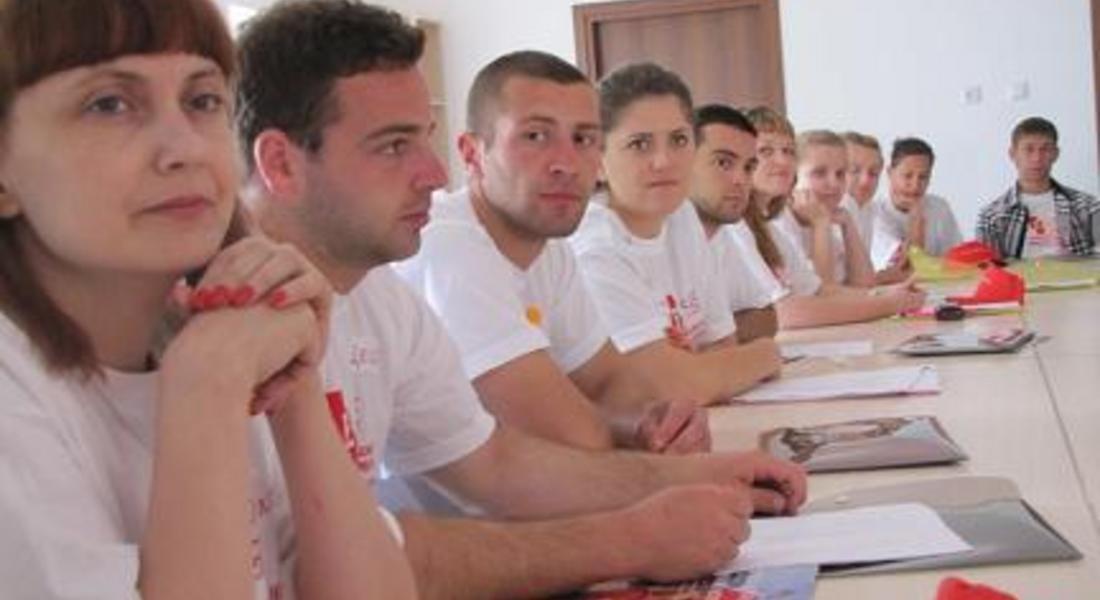 Младежи от три страни представят идеите си за глобалните климатични промени