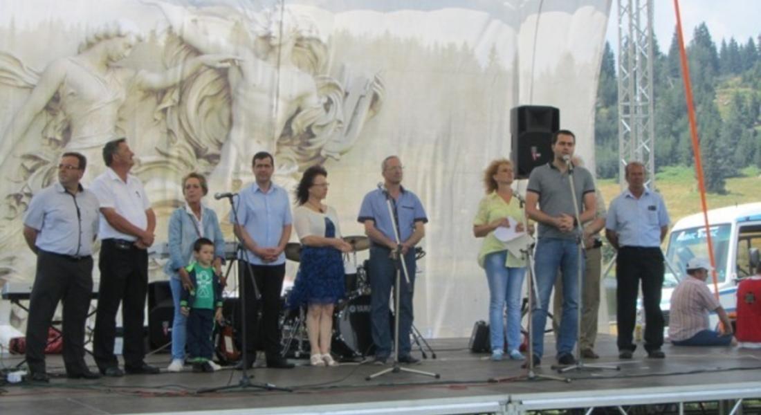  „ Хайдушки поляни”, мястото на родопските комити, отново ни зареди с родолюбие и красота