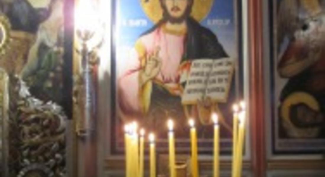 Великопостно богослужение в храм „Св. вмчк  Георги Победоносец” Смолян през първата седмица на Великия пост