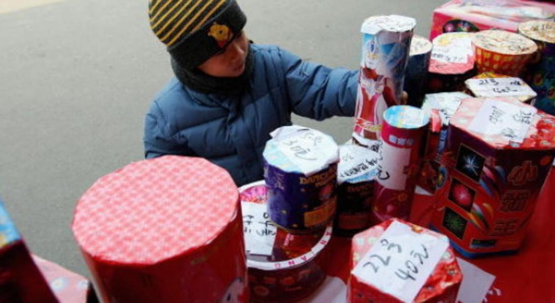 Засилени проверки за продажба на пиротехнически изделия на малолетни в Смолянско