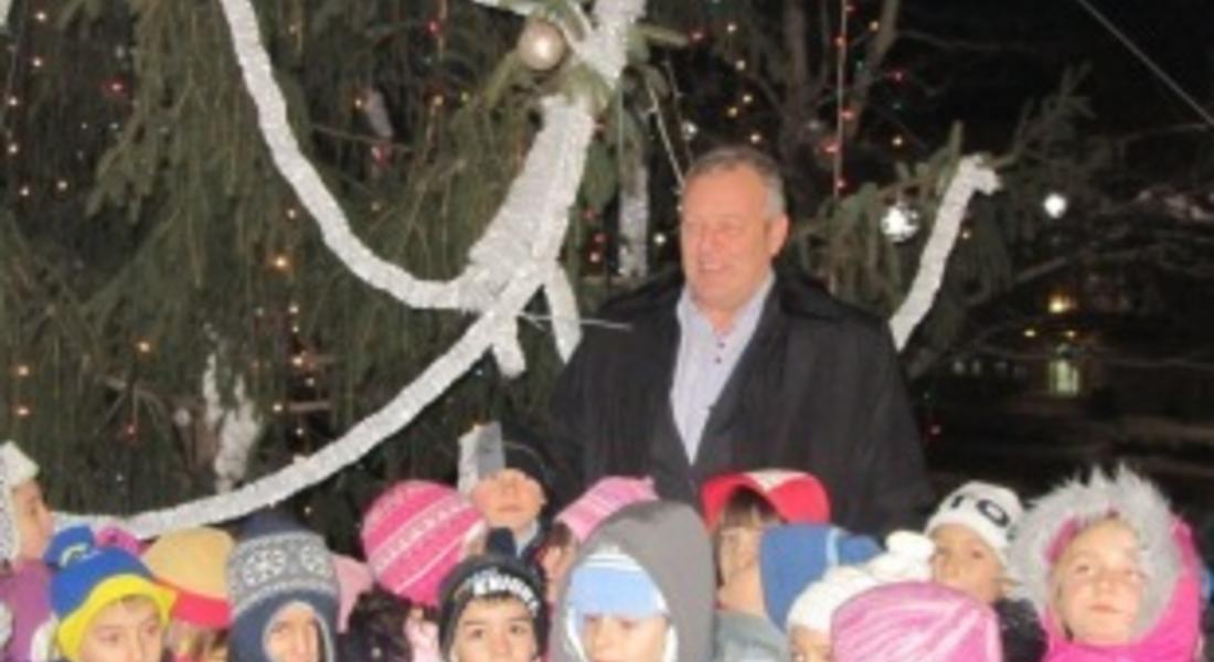 Родители от Сивино благодарят на кмета Мелемов за осигурен транспорт, за да се учат децата им