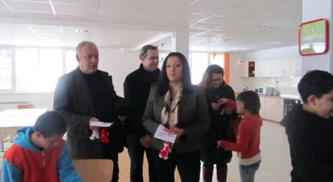  Лиляна Павлова посети Центъра за настаняване от семеен тип в кв. Устово