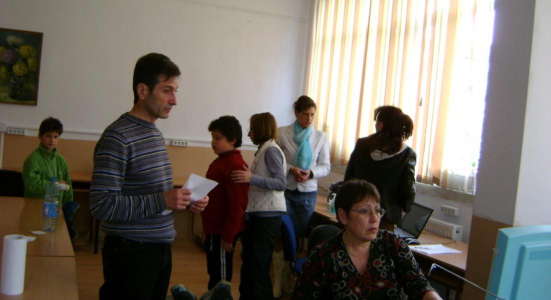Преглеждат ученици за бъбречни заболявания