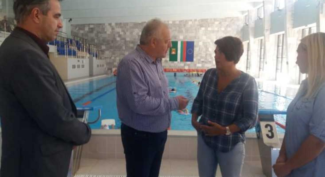 Антоанета Френкева: „Възхитена съм как изглежда Плувния басейн, навремето тренирахме в нищета и беднотия” 