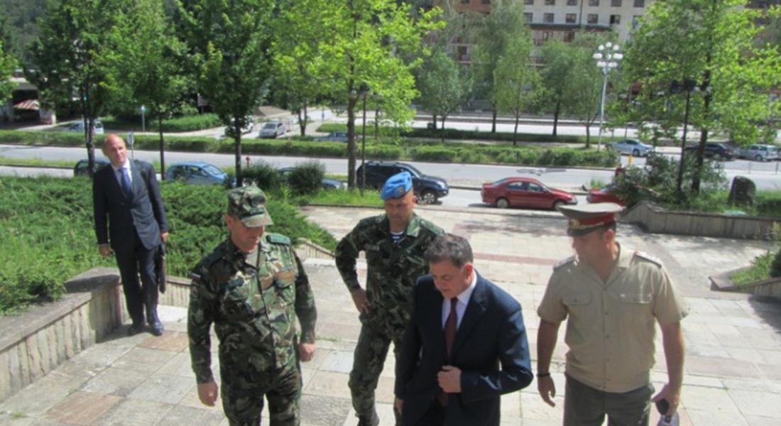  101 Алпийски батальон ще стане полк най-късно през 2018 г., каза военният министър 