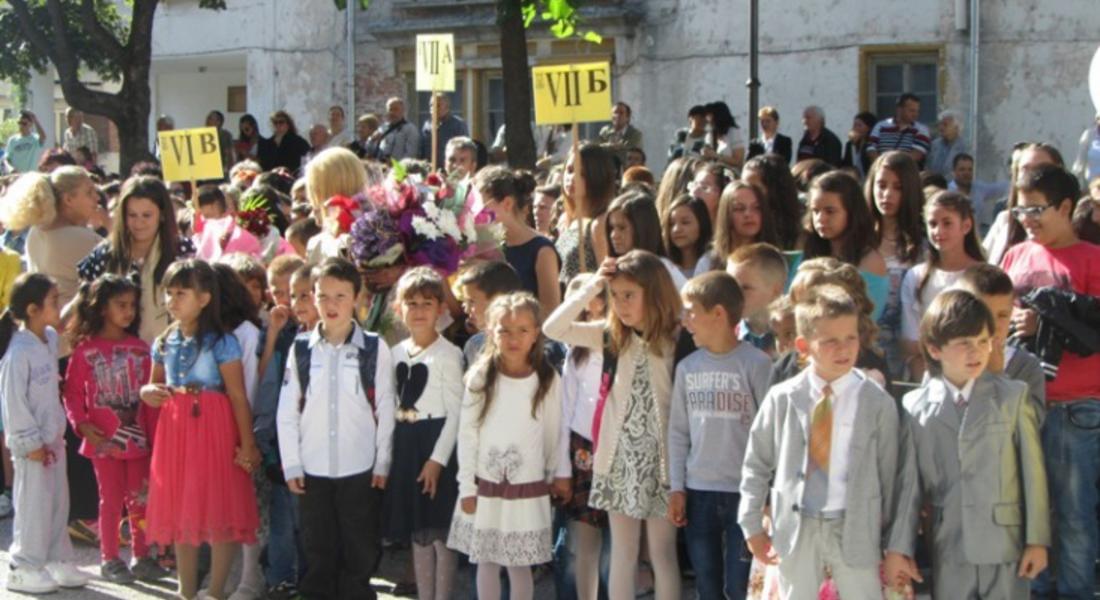 Над 200 лв струва подготовката на ученик за новата учебна година