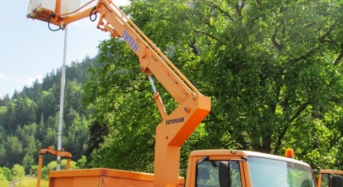 Ремонтират уличните лампи в Смолян
