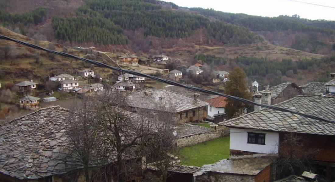 120 литра хидравлично масло източили апаши от багер