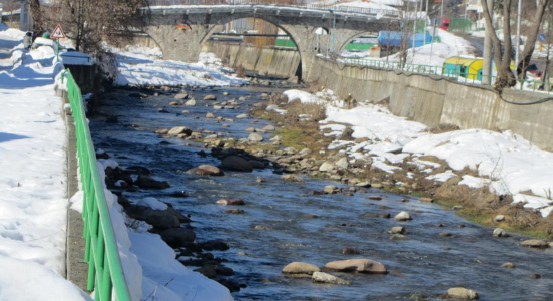 Община Смолян провери микроязовирите и състоянието на речните корита