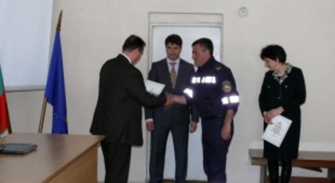 Награждават огнеборци за високи професионални резултати