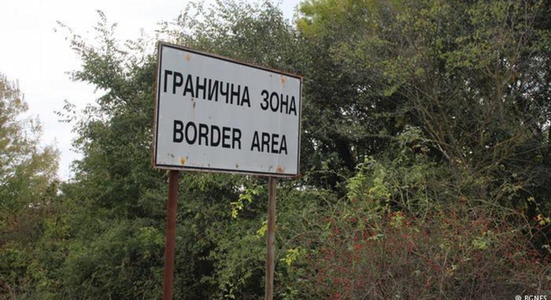  Нови орди мигранти напират към България и Гърция