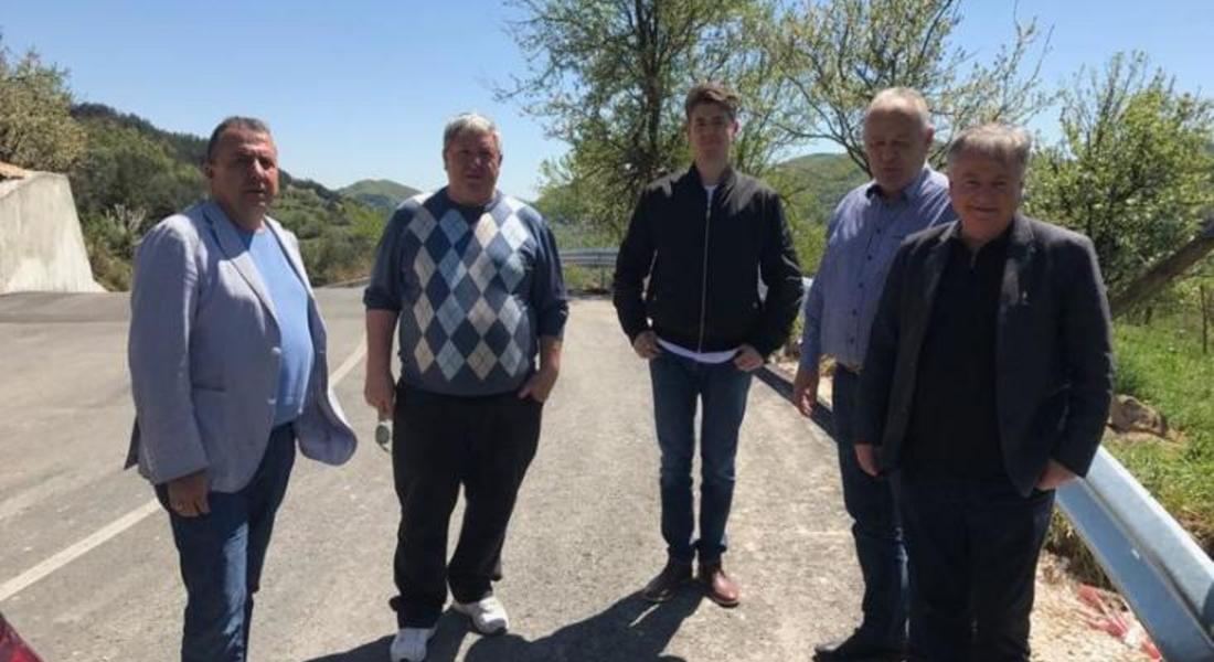 Зам.-министър Йовев инспектира новия обходен път за Тикале