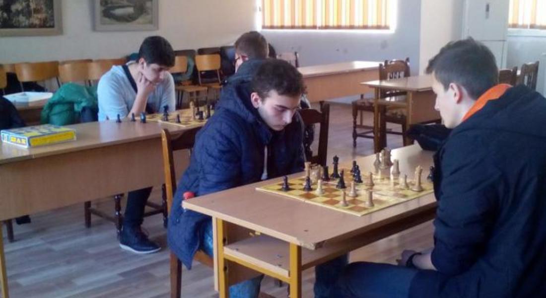 Завършиха надпреварите от Общинския етап на ученическите игри за учебната 2016/2017 г.